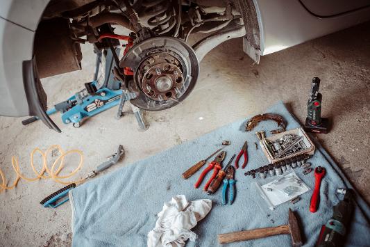 Honda - Wheel stud replacement