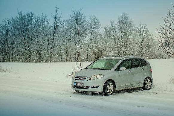 Low ball joints for Honda FR-V 