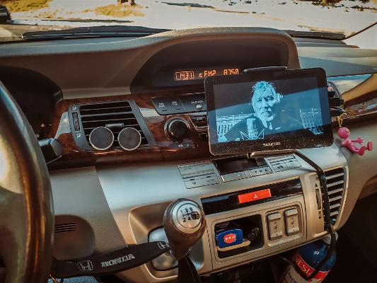 Honda FR-V vymena radia - stereo replacement