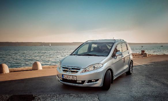 predam honda FR-V 1.8 benzin